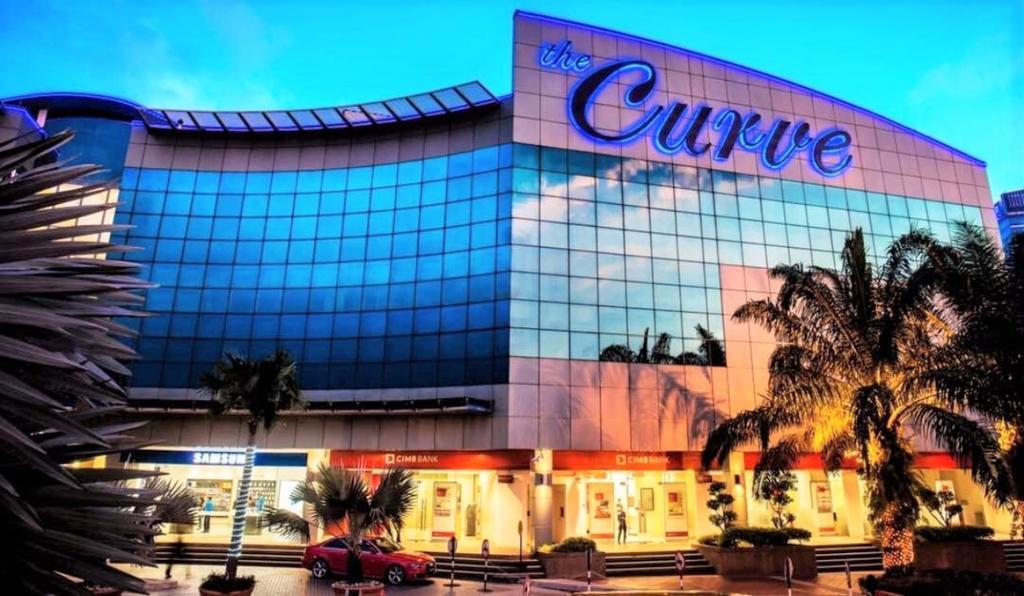 Hotel Sri Sutra - Bandar Sri Damansara Сунгай Булух Экстерьер фото