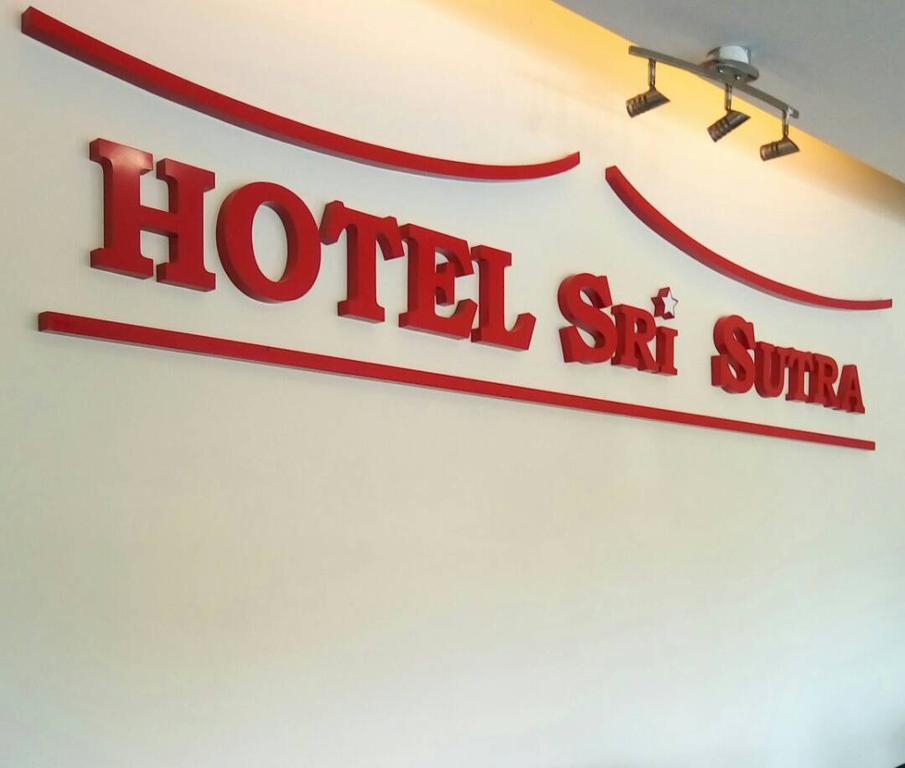 Hotel Sri Sutra - Bandar Sri Damansara Сунгай Булух Экстерьер фото
